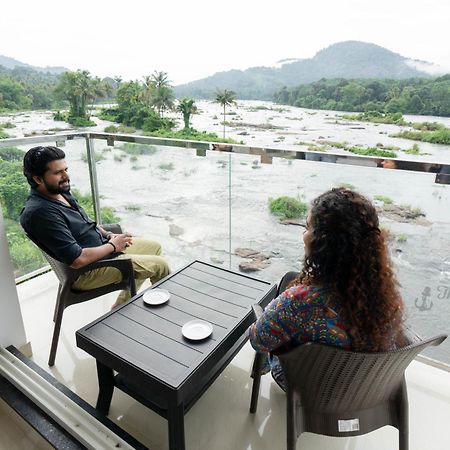 The Anchorage Athirapilly Resort Athirappilly Eksteriør billede
